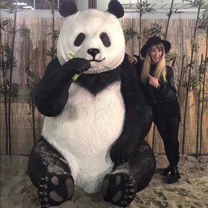 Meet your Posher, Andrea